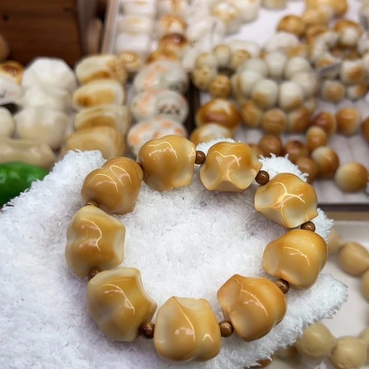 菩提根/象牙果把件4 象牙果原果雕刻炭烧元宝饺子微瑕