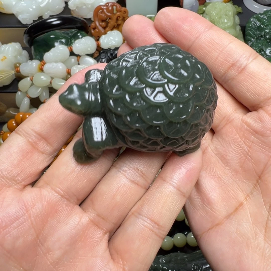 和田玉未镶嵌把件