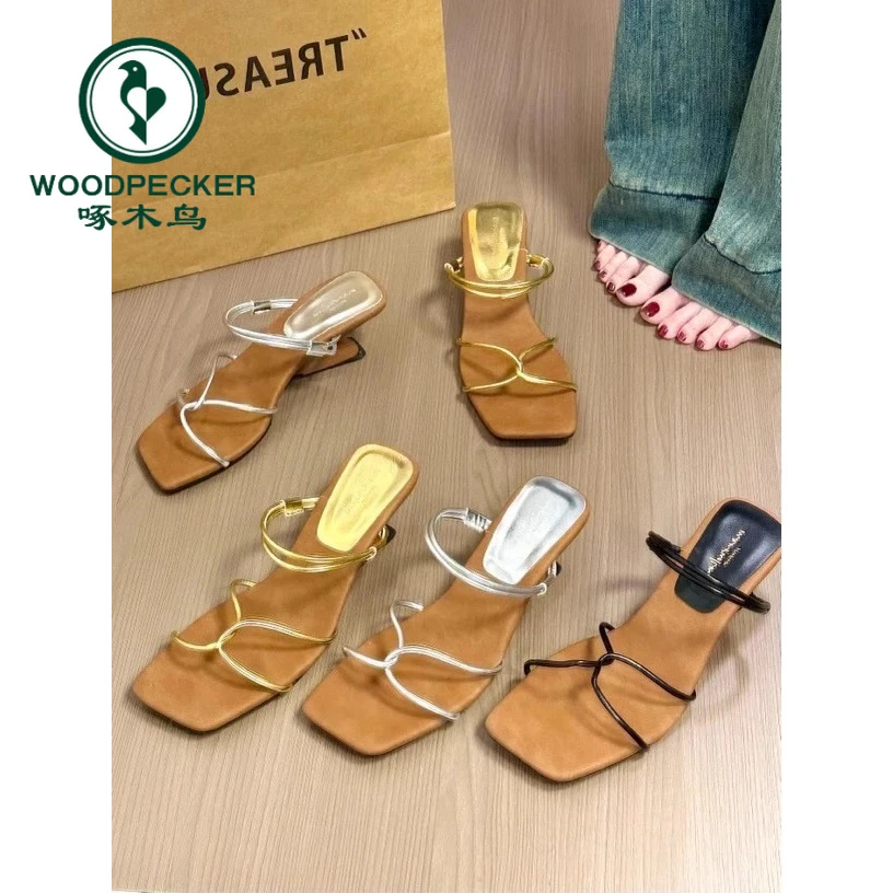 啄木鸟百搭轻奢感复古感方头一字带坡跟凉拖女夏季美拉德时尚凉鞋