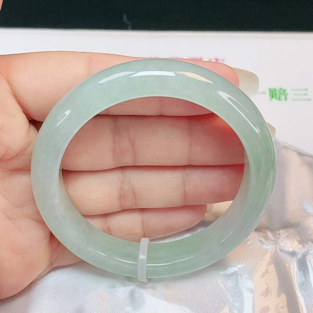 翡翠手镯未镶嵌正圈54.7