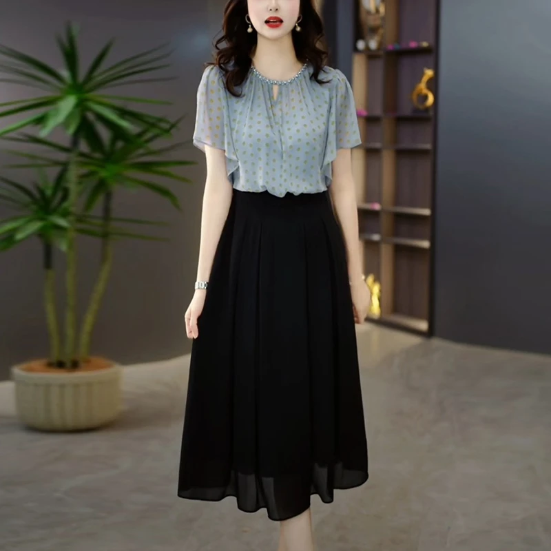 轻奢气质夏季短袖裙子女款爆款2025新款高级感洋气收腰显瘦连衣裙