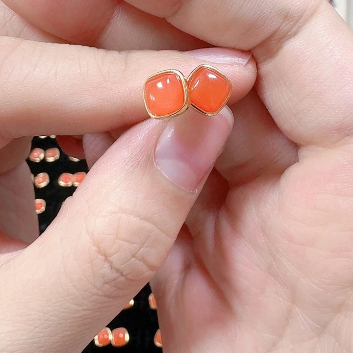 南红玛瑙耳饰银S925镶嵌耳钉