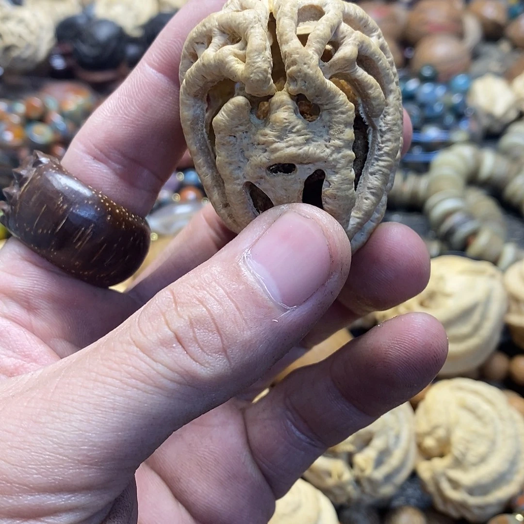 吊坠橄榄核M**H文化交流