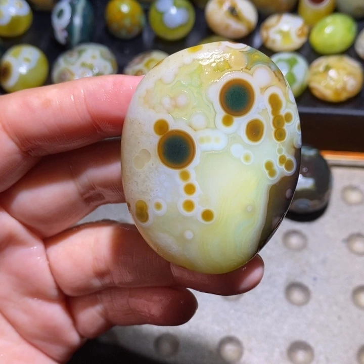 未镶嵌玛瑙/玉髓珠宝半成品33