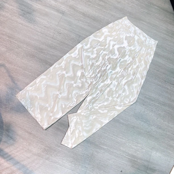 波浪纹一颗扣丝绒长裤-果梓107