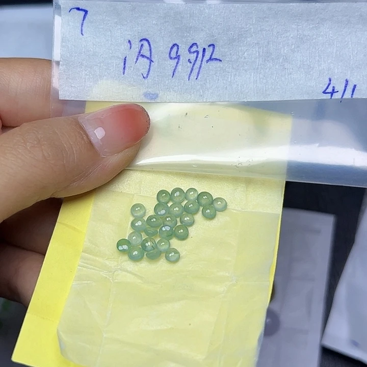 未镶嵌定制翡翠不