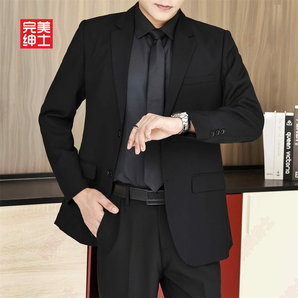 时尚都市青年商务正装纯色西装标准版型四季伴郎礼服聚酯纤维不起