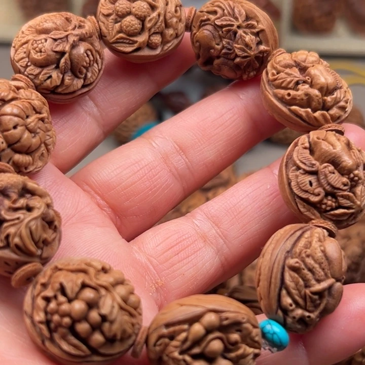 桃核手串春****8桃核雕刻