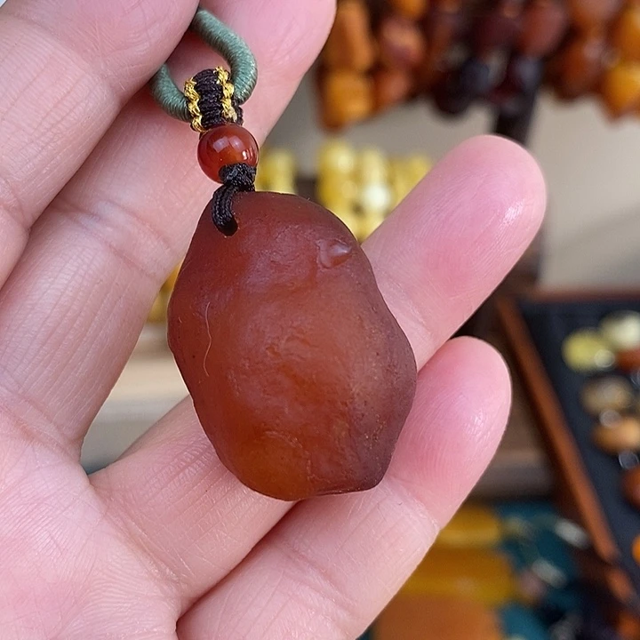 蜜蜡未镶嵌颈饰吊坠