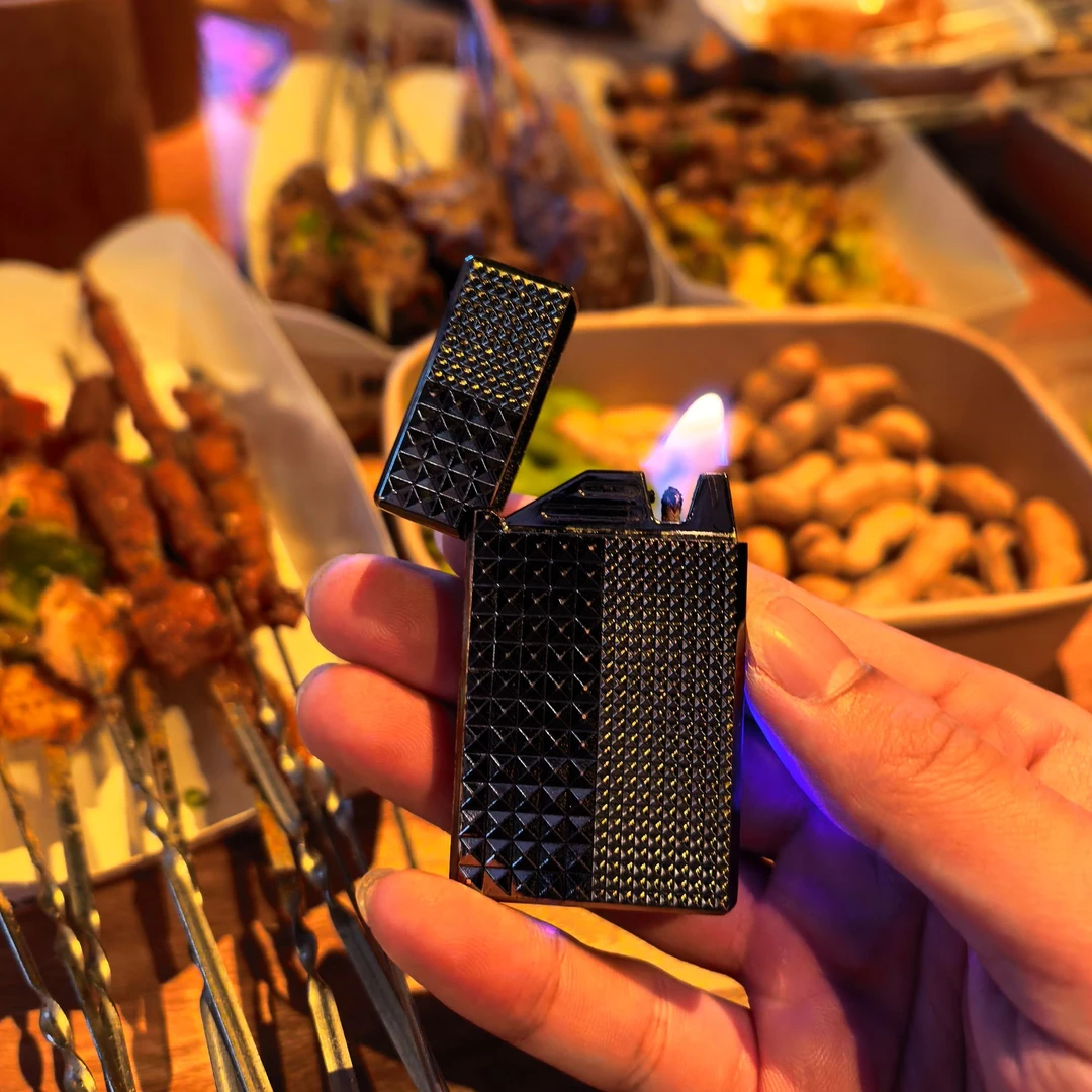 高档巴黎钉智能声控感应煤油朗声打火机黑科技复古送男友老公礼物