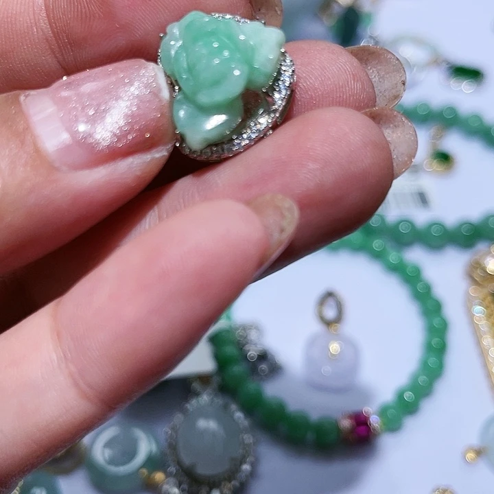 翡翠银S925镶嵌颈饰