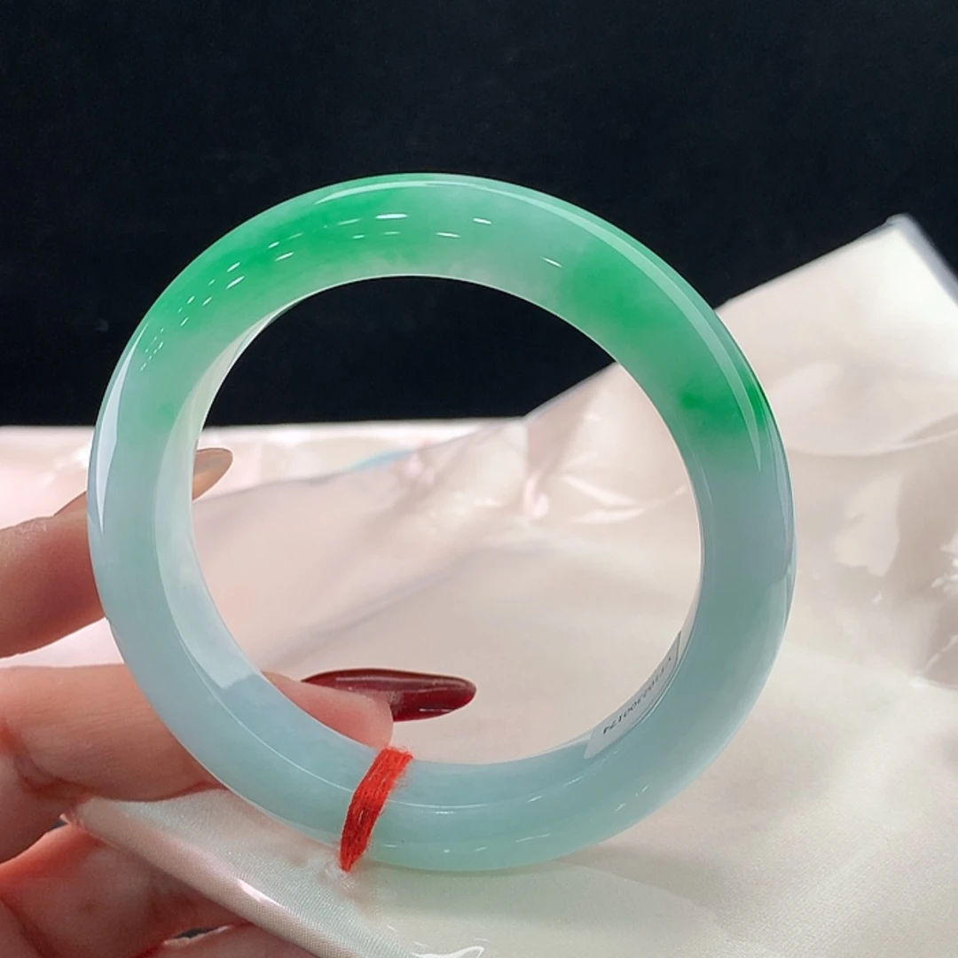 【闪购商品】未镶嵌手镯翡翠56.7，56/57