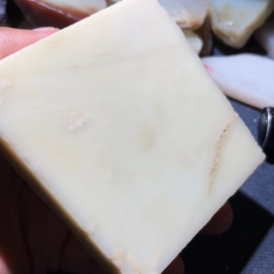 和田玉未镶嵌珠宝奇石