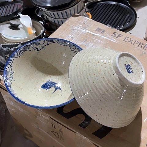 微瑕，不能明火，口径20高度8，2个斗笠碗