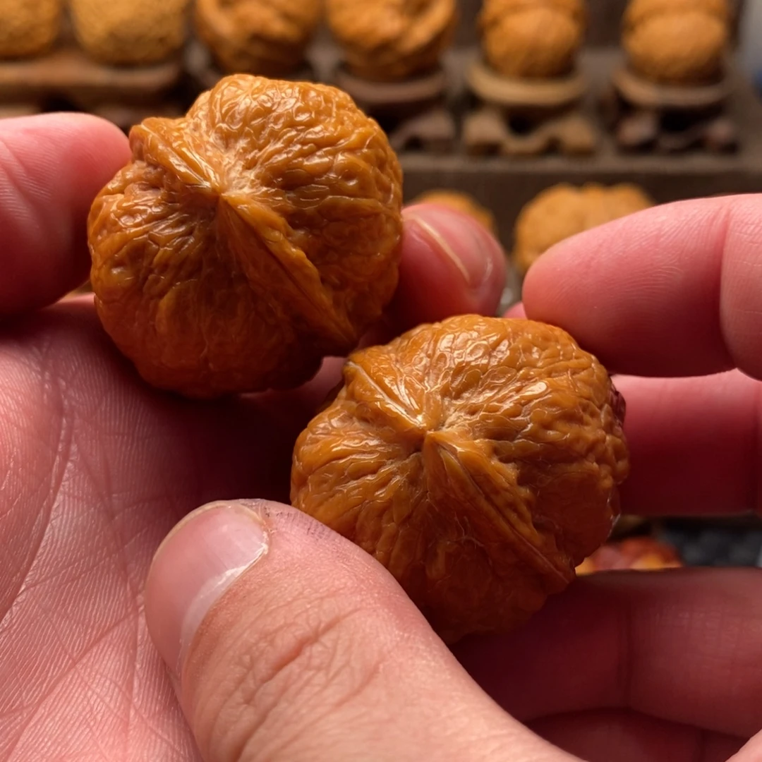 酒***将文玩核桃把件铁核桃