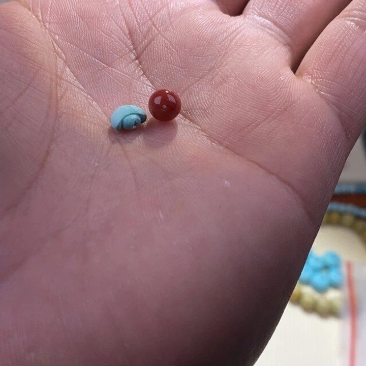 南红玛瑙手链未镶嵌是***林