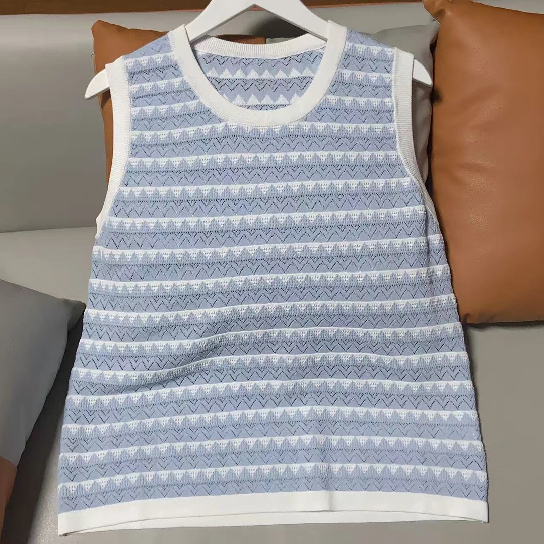 【静姐宠粉】2025品牌撤柜无袖时尚休闲通勤渐变波浪纹背心53009