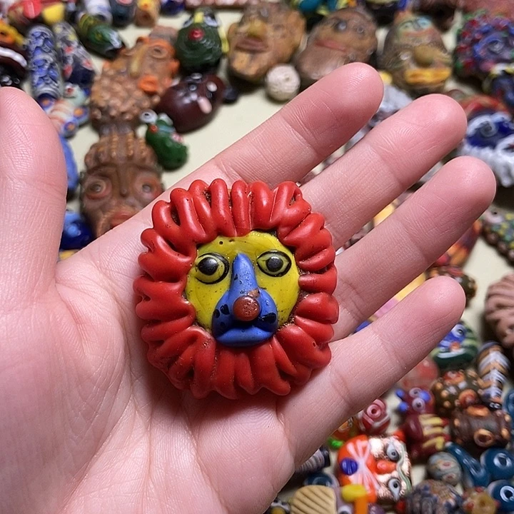 琉璃颈饰老狮子王025