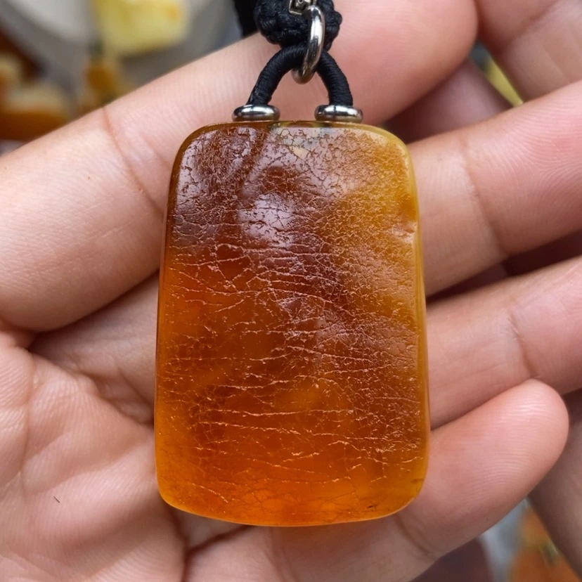 【闪购商品】琥珀颈饰未镶嵌
