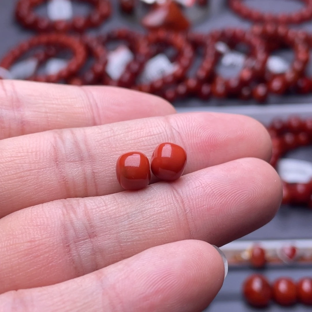 君***问南红玛瑙未镶嵌南红玉石8mm瓦西柿子锦满色满肉老型单珠