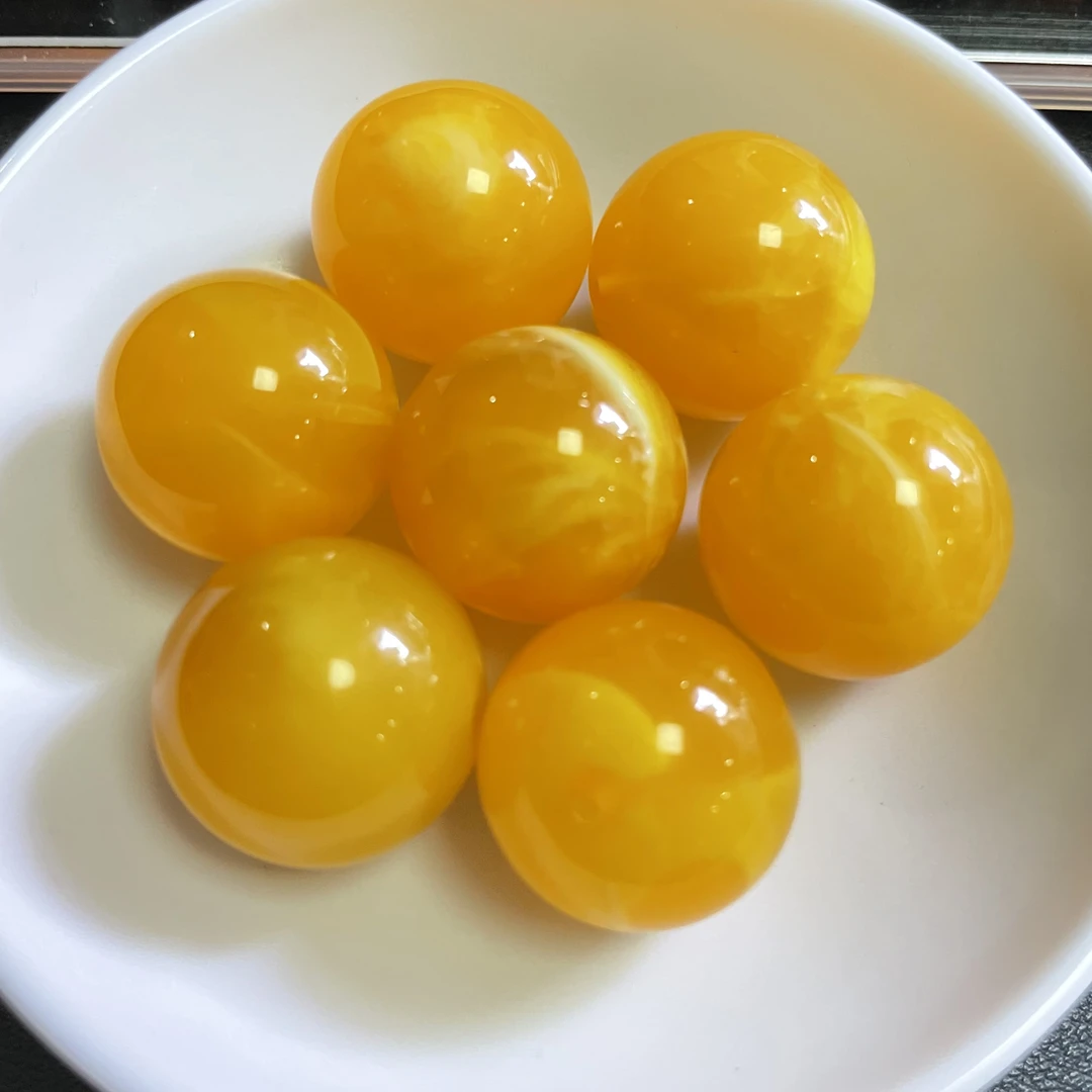 天然蜜蜡散珠 满蜜鸡油黄684 --卡24mm* 1颗(赠弹力绳)