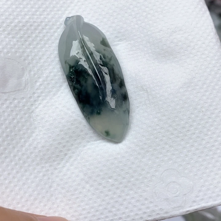 G***U颈饰未镶嵌翡翠天然缅甸翡翠