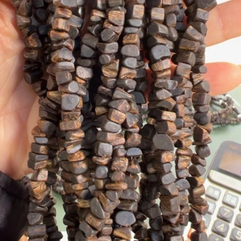 沉香手串红土乌身虫漏沉水18克卡0.6多样性发1条