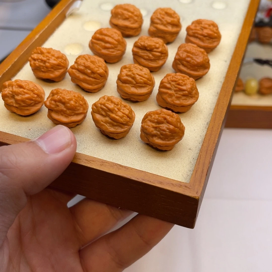 文玩核桃手串蛤蟆头