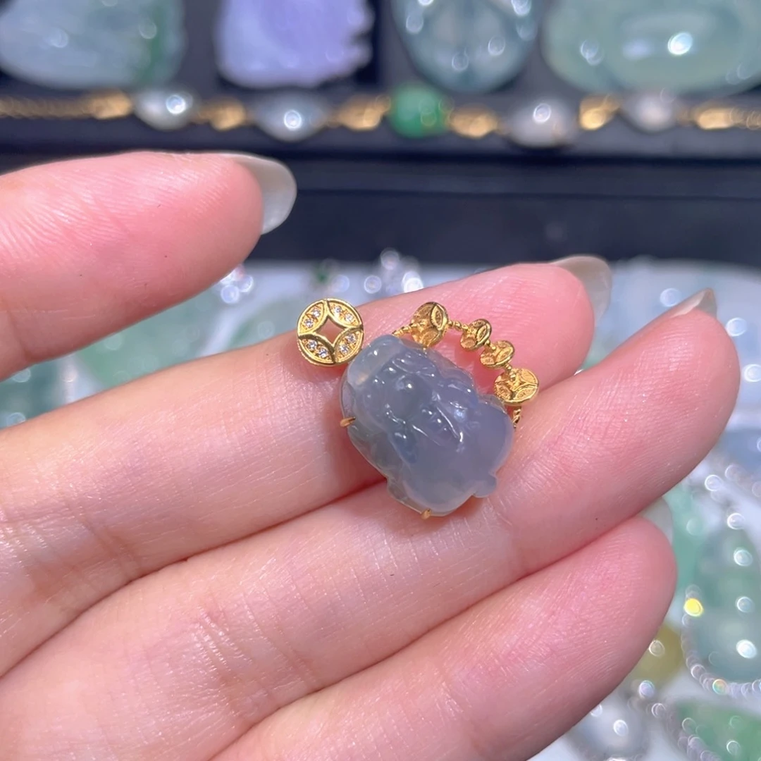 颈饰18K金镶嵌翡翠翡翠