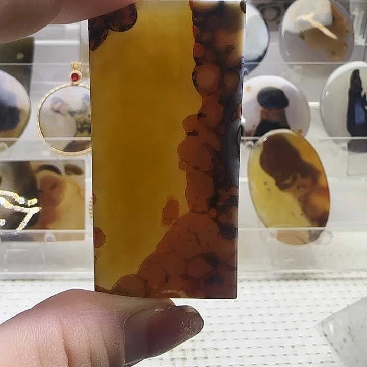 玛瑙/玉髓未镶嵌珠宝奇石