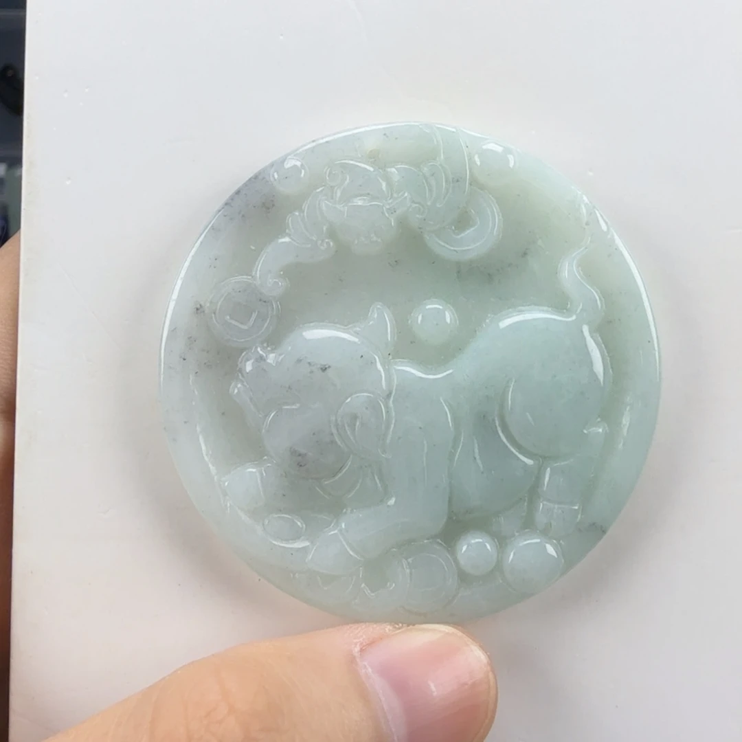 翡翠挂件未镶嵌翡翠