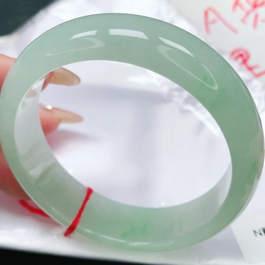 未镶嵌手镯翡翠完美85