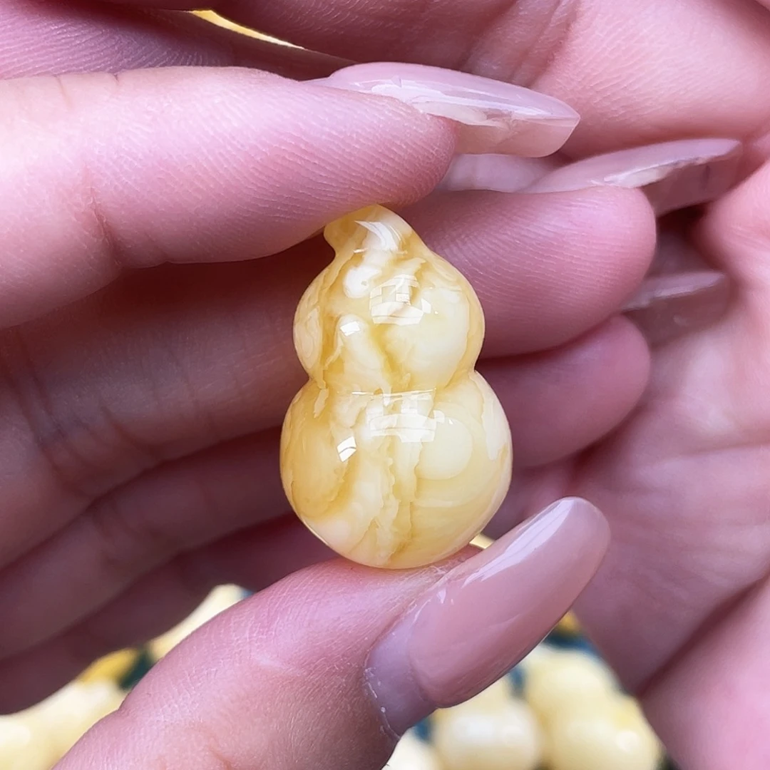 未镶嵌琥珀裸石琥珀h79