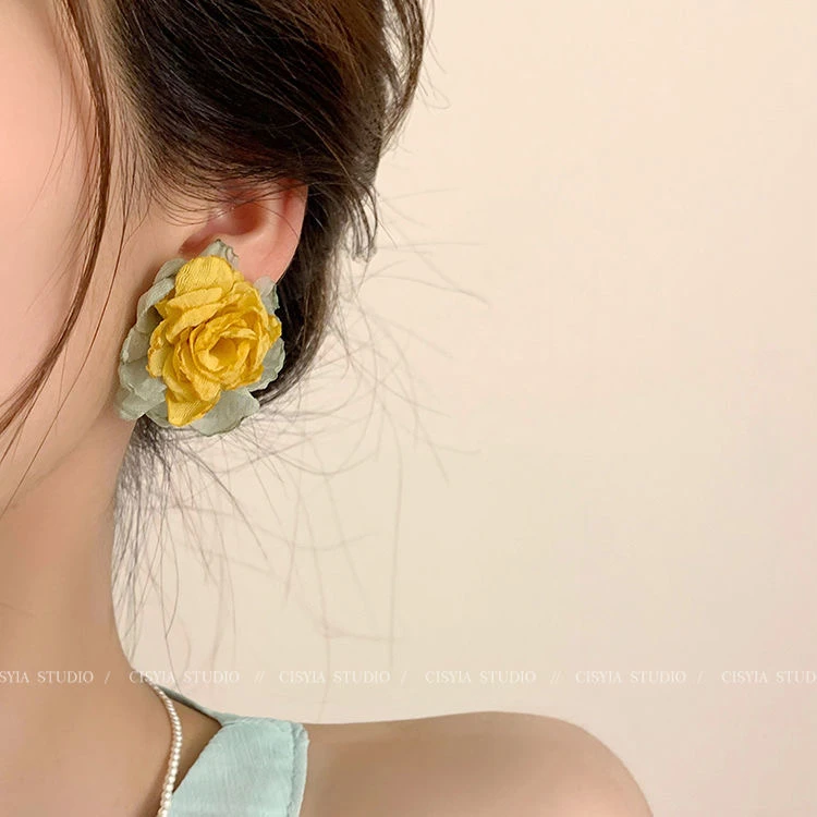 非金属布艺耳饰 花朵耳环女耳钉新款爆款高级感甜美仙气可爱耳饰