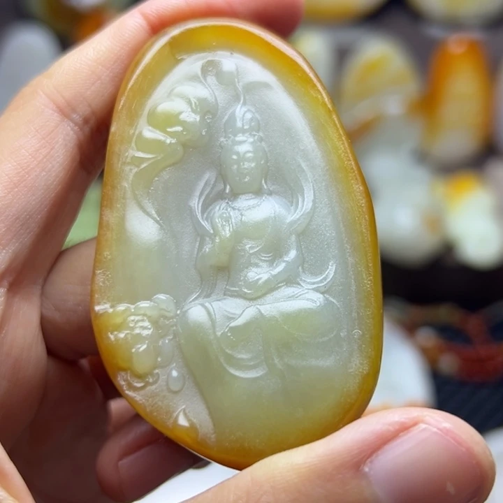 和田玉未镶嵌颈饰