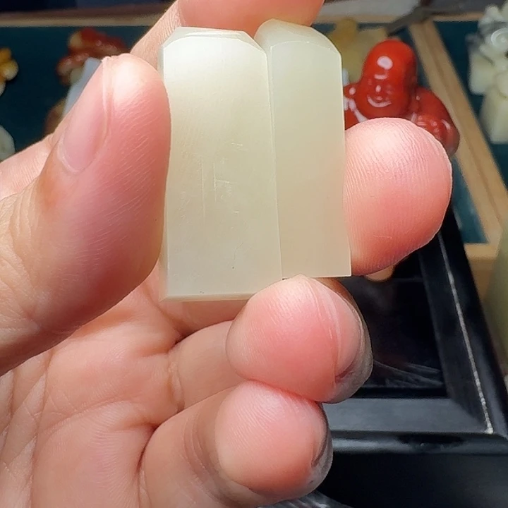 我***门寿山石寿山结晶芙蓉石，图兔兔