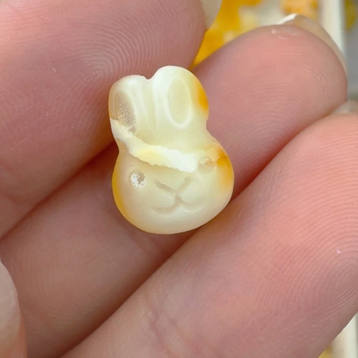 蜜蜡未镶嵌珠宝奇石全品 12.6×9.5×7.5mm