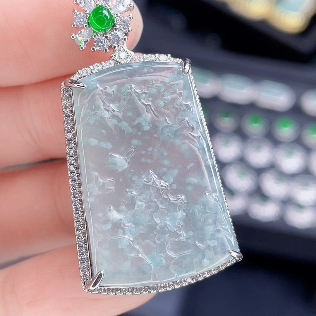 翡翠吊坠(不含链)未镶嵌