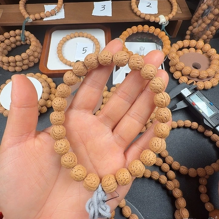 梦***森桃核吊坠666666666