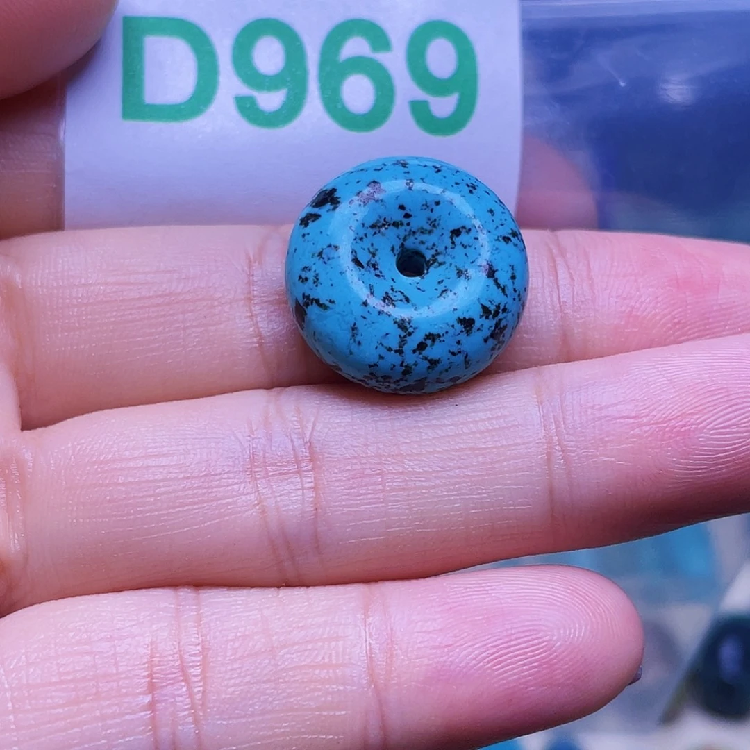 十堰原生态绿石头特色手工配饰