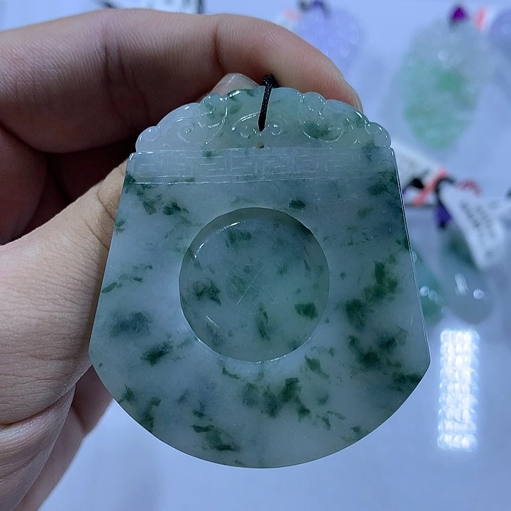 翡翠未镶嵌颈饰天然翡翠A货吊坠