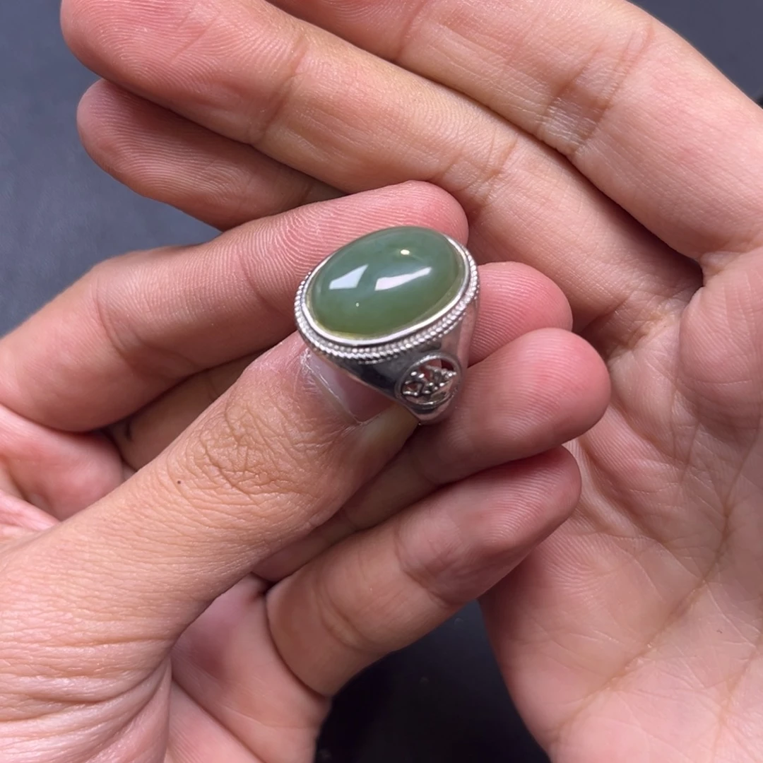 和田玉颈饰合金多样性俄罗斯碧玉戒指