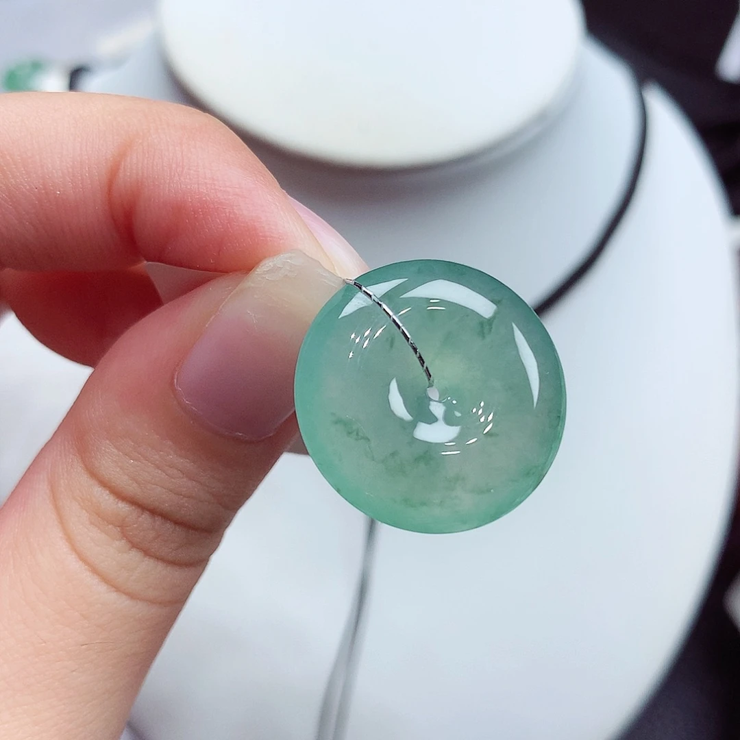 翡翠未镶嵌颈饰翡翠117，21.2/5.7