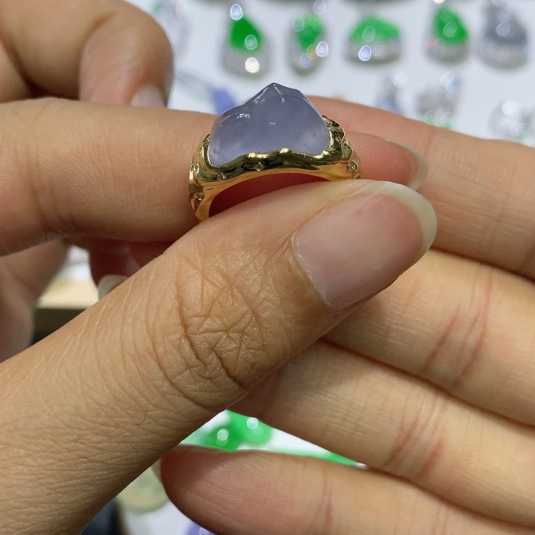 翡翠18K金镶嵌戒指翡翠