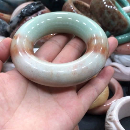 未镶嵌石英岩玉珠宝奇石清*