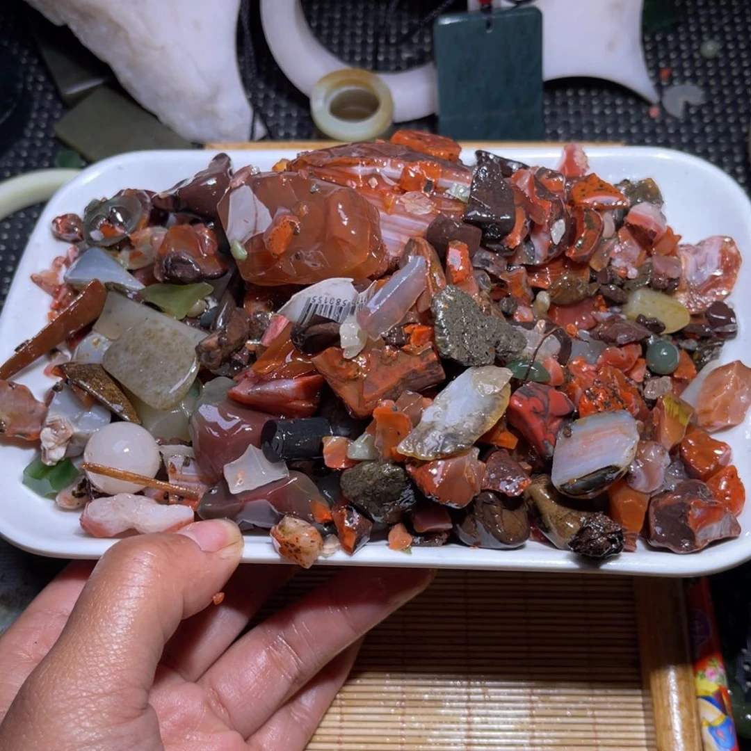 未镶嵌和田玉车挂