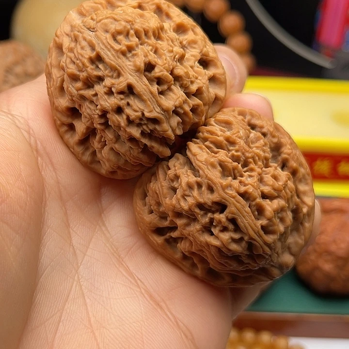 桃核把件中****店41+三角南疆石