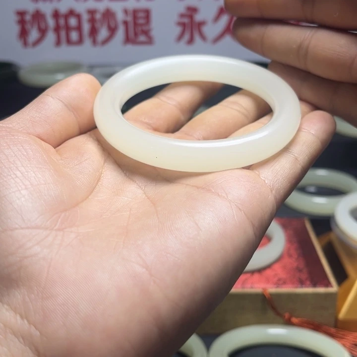 暖白细圆条54圈口