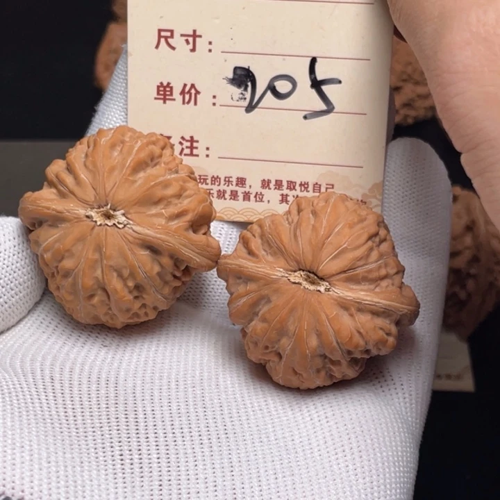 把件文玩核桃铁锤妹妹40尺全品白茬205