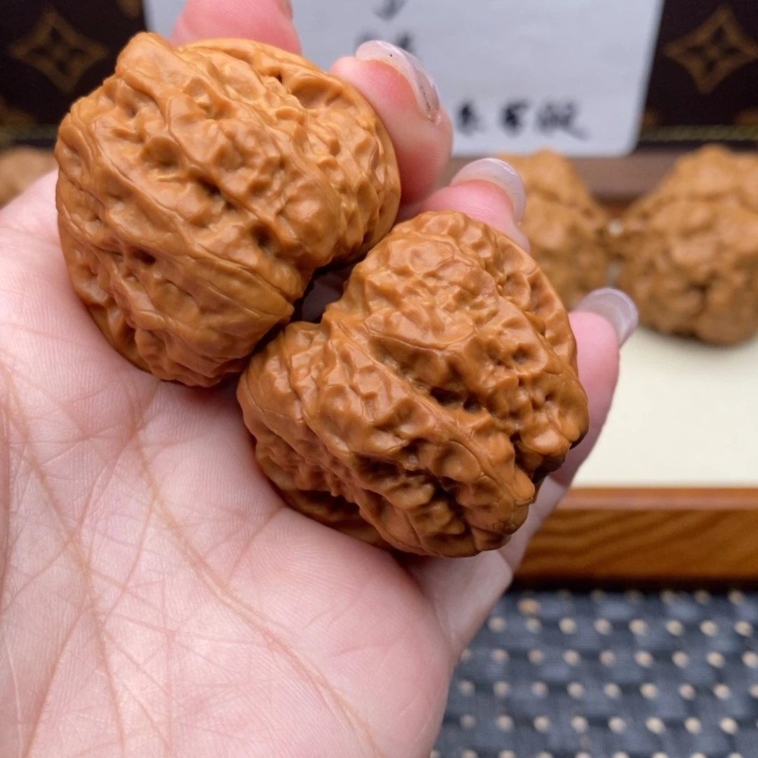 文玩核桃把件Ｇ*边38左右